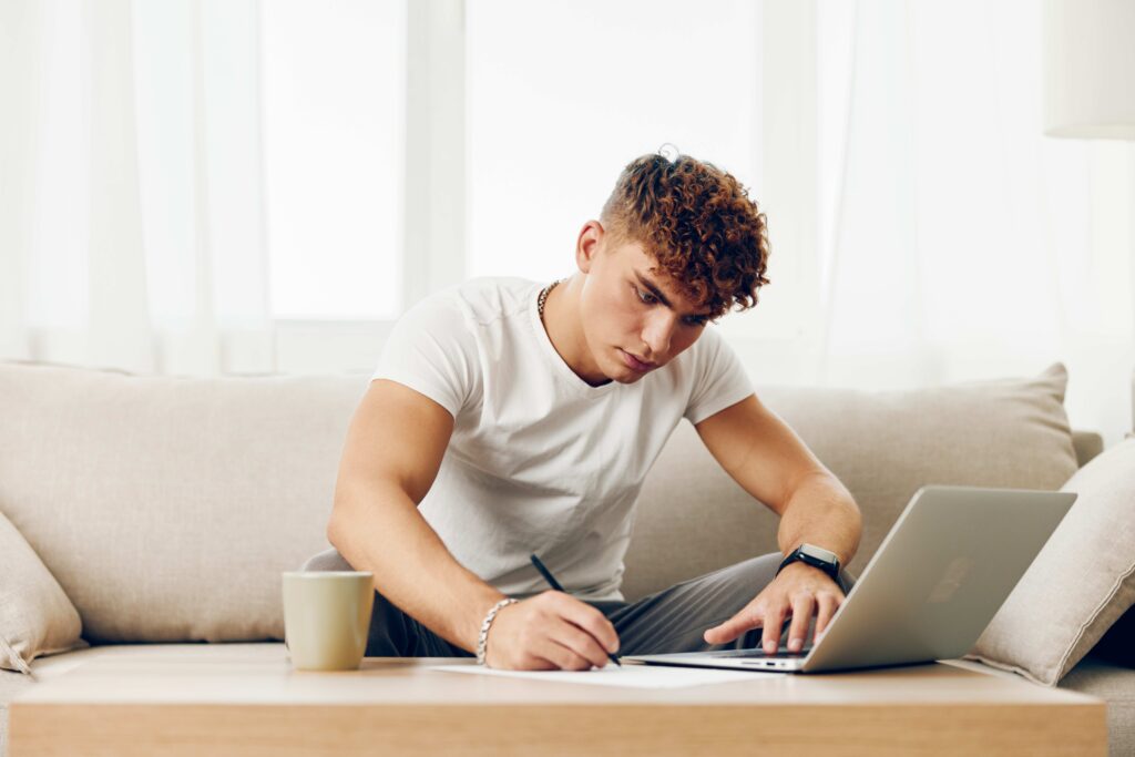 como-estudar-a-distancia-catalogos-exatas